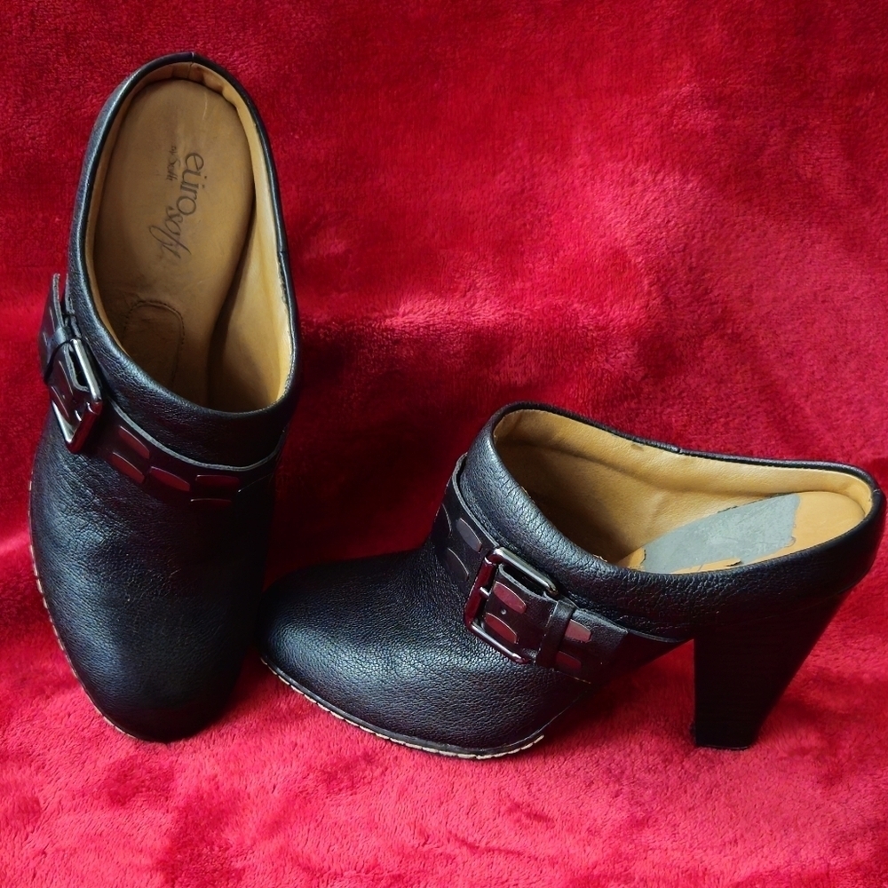 Euro Soft By Sofft Black Leather Mules with Buckle - Size 8M